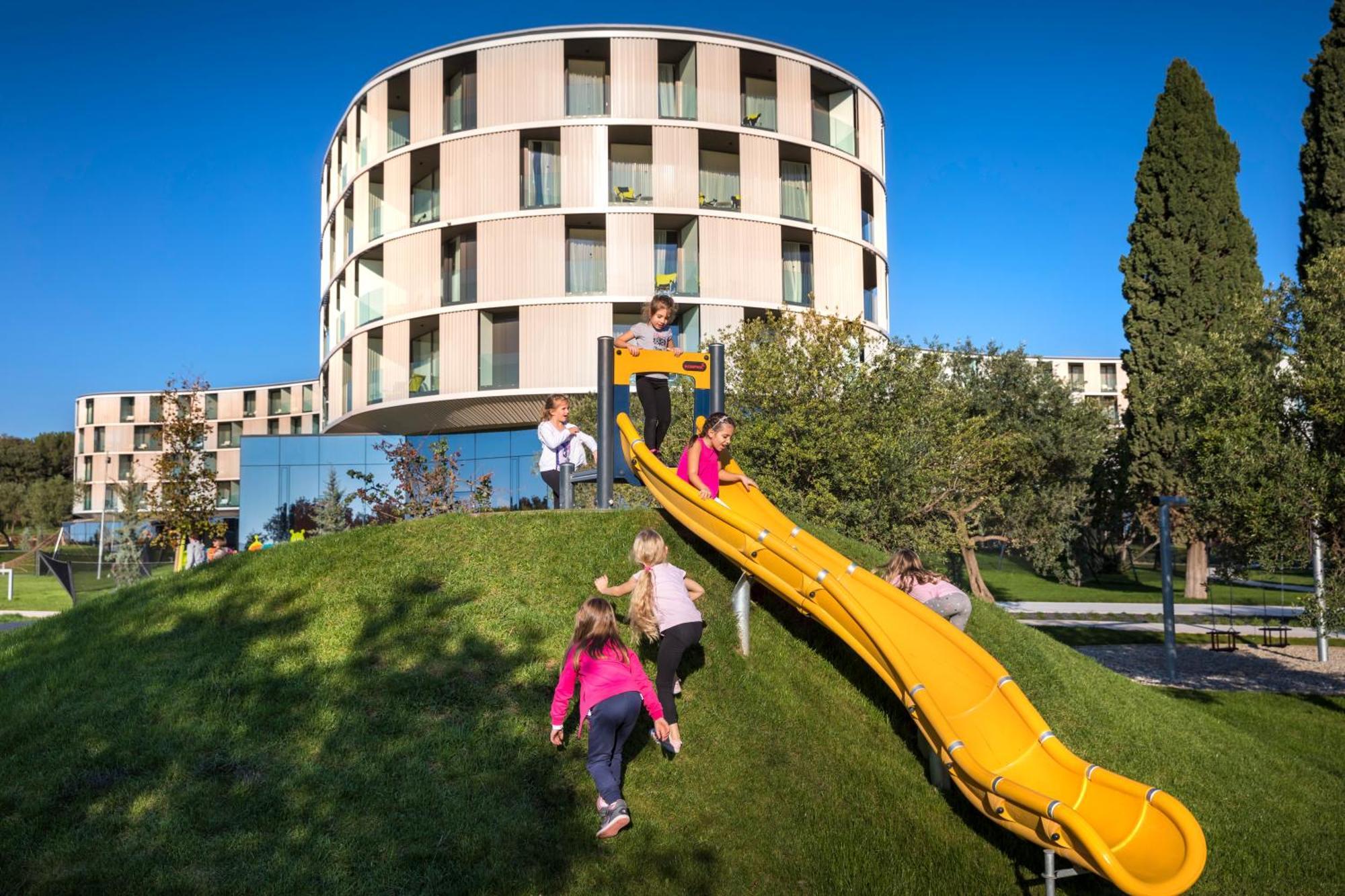 Maistra Select Family Hotel Amarin Rovinj Exterior foto