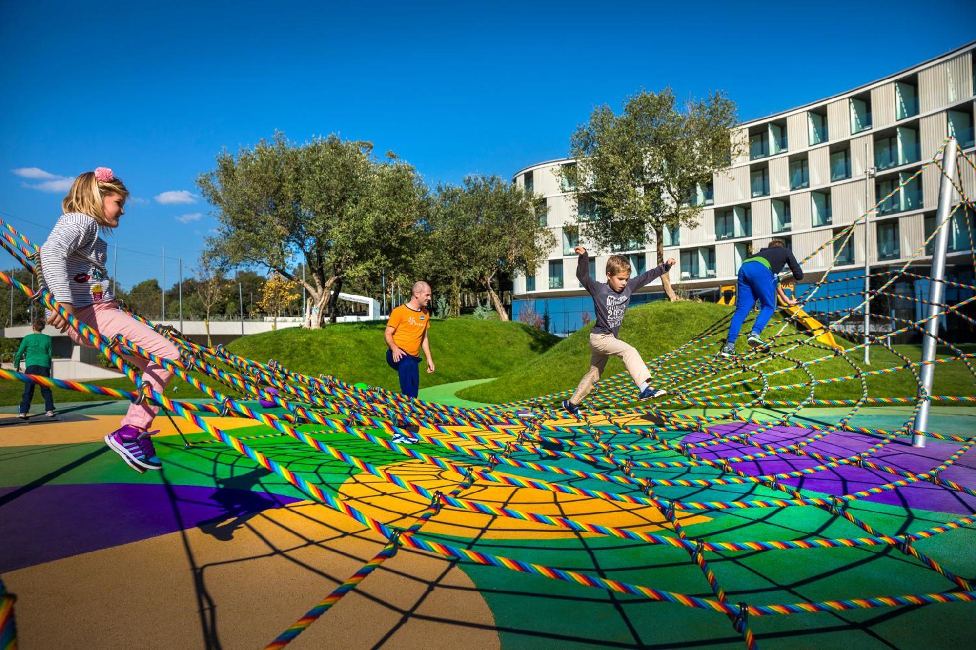 Maistra Select Family Hotel Amarin Rovinj Exterior foto